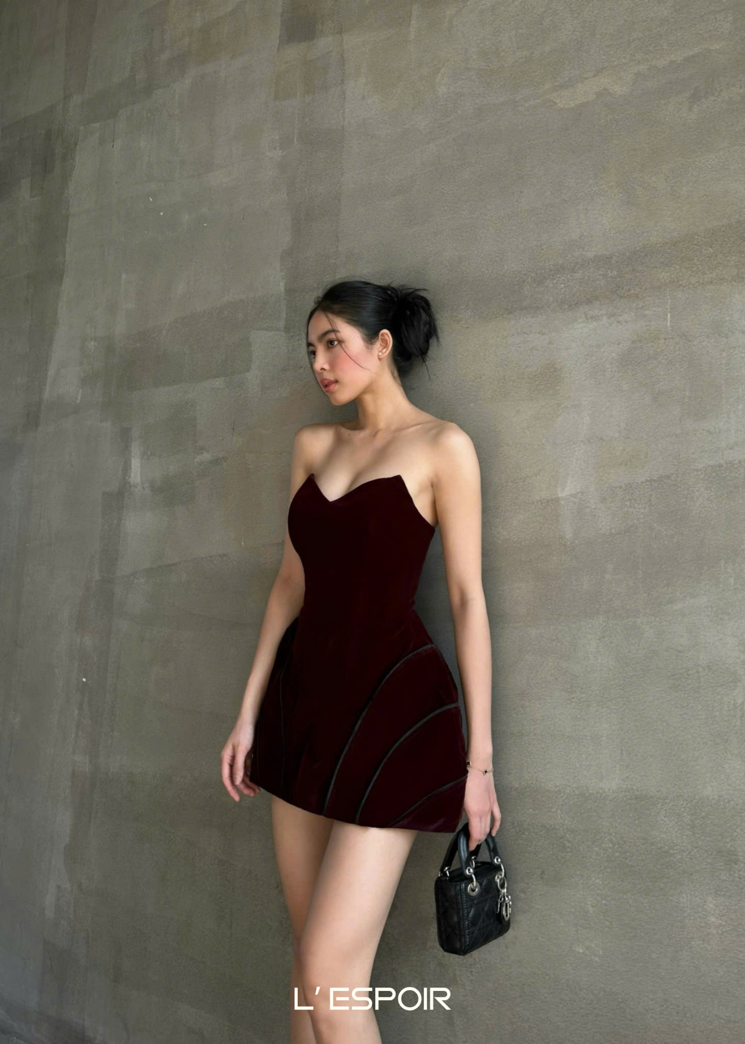 LP.000585 Đỏ Rượu