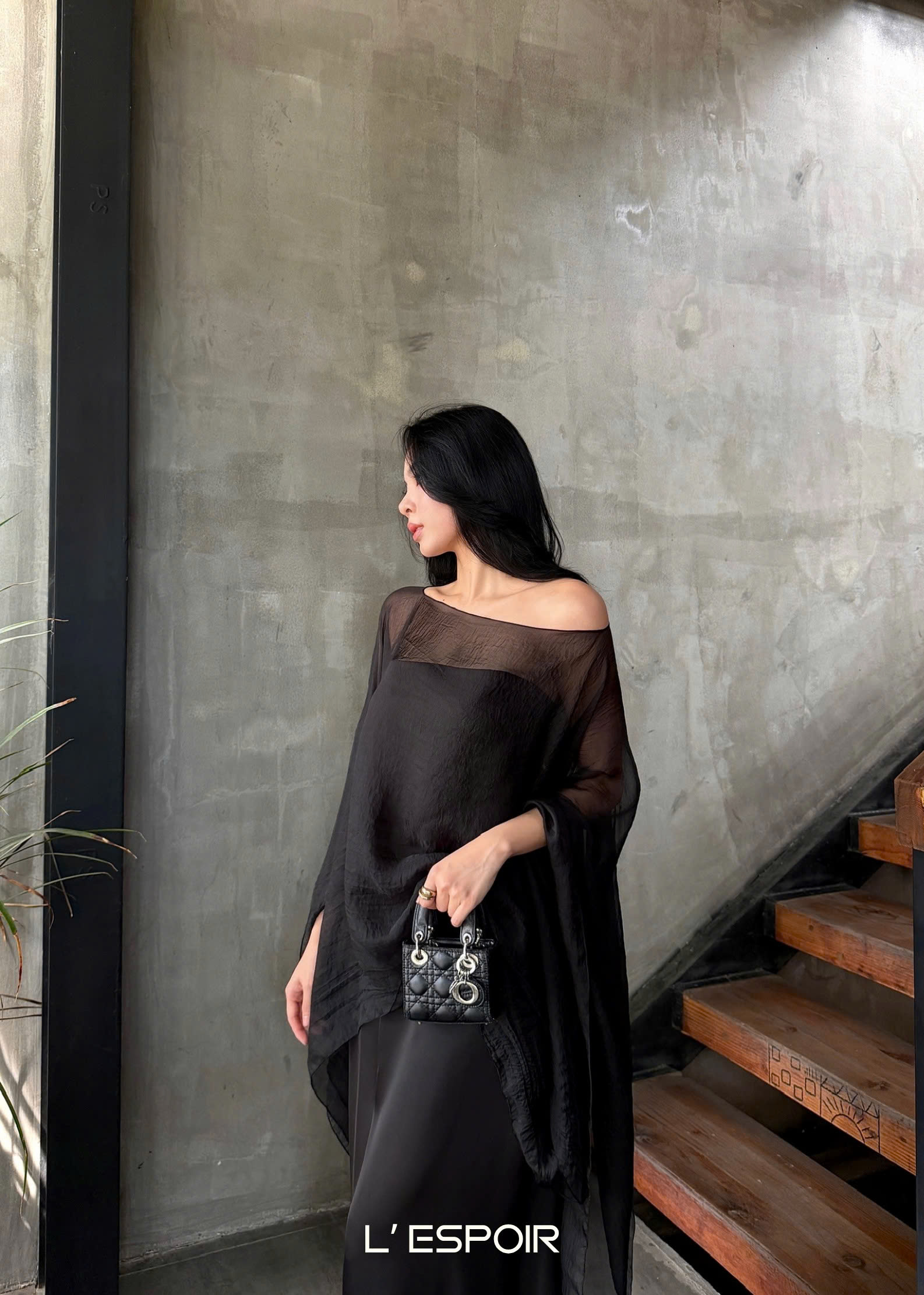 LP.001695 Đen