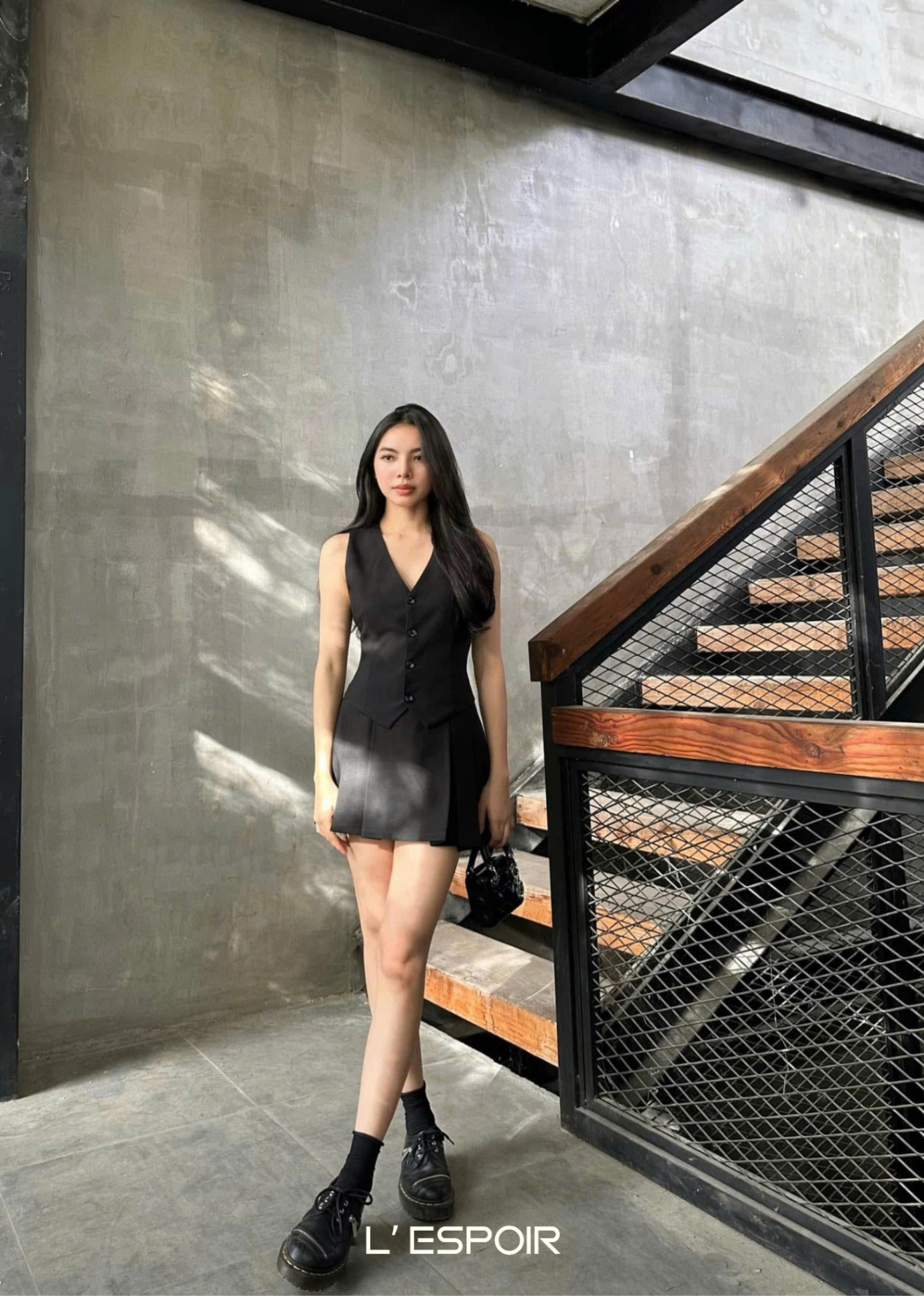 LP-000544-Den-Va-y--3.png?v=1781666946