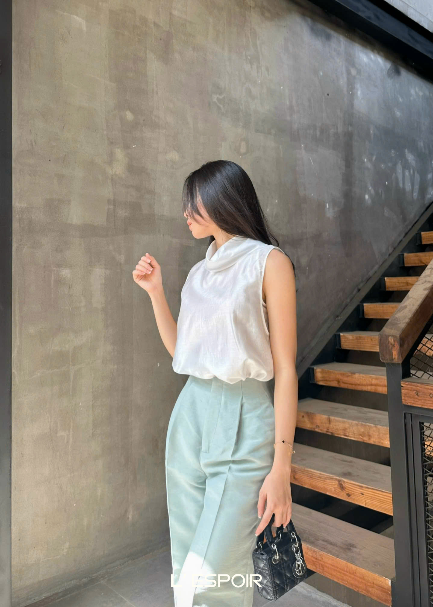 LP-000803-Trang-Ao--1.png?v=1779434709
