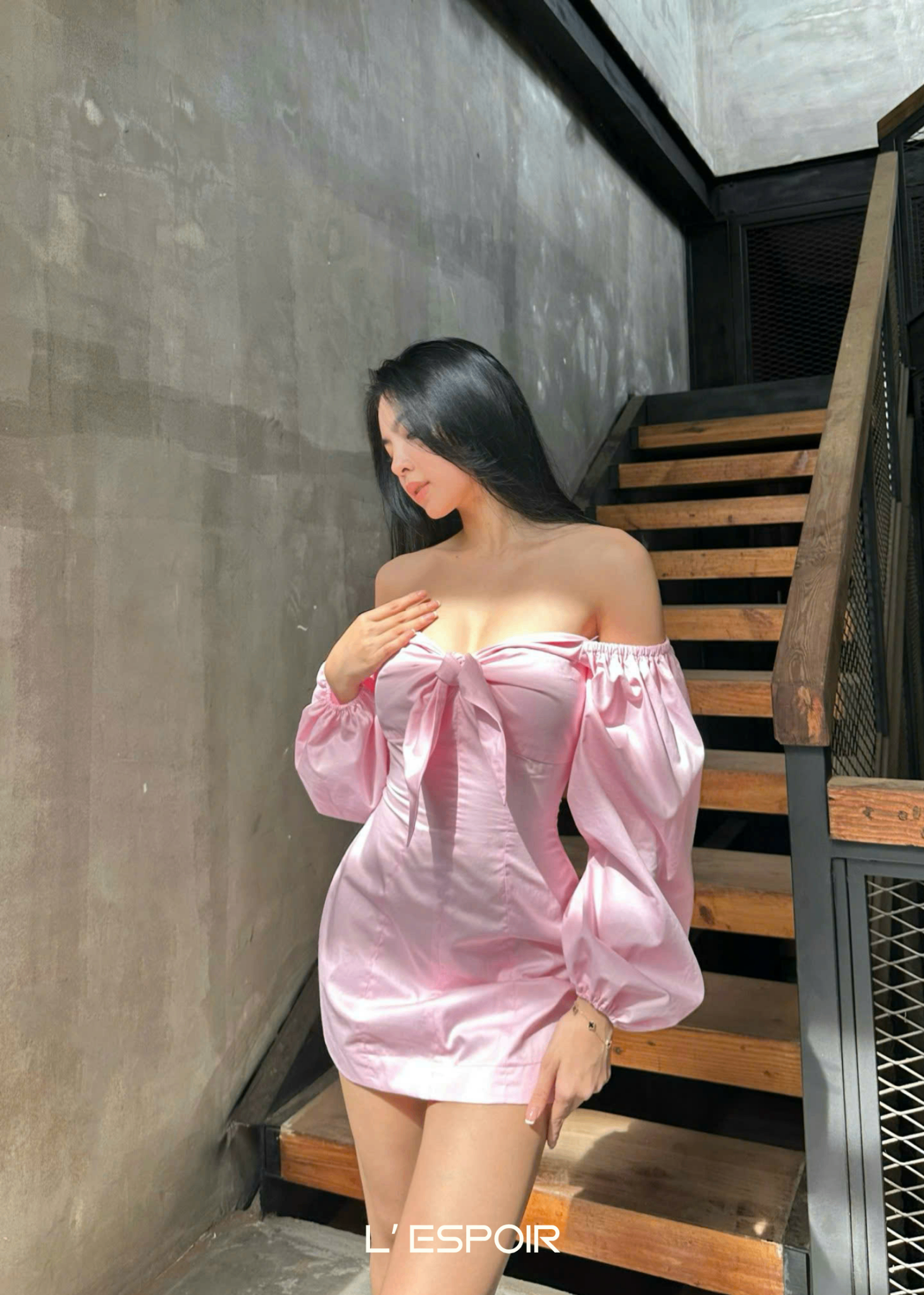 LP-000816-Hong-1.png?v=1780059319