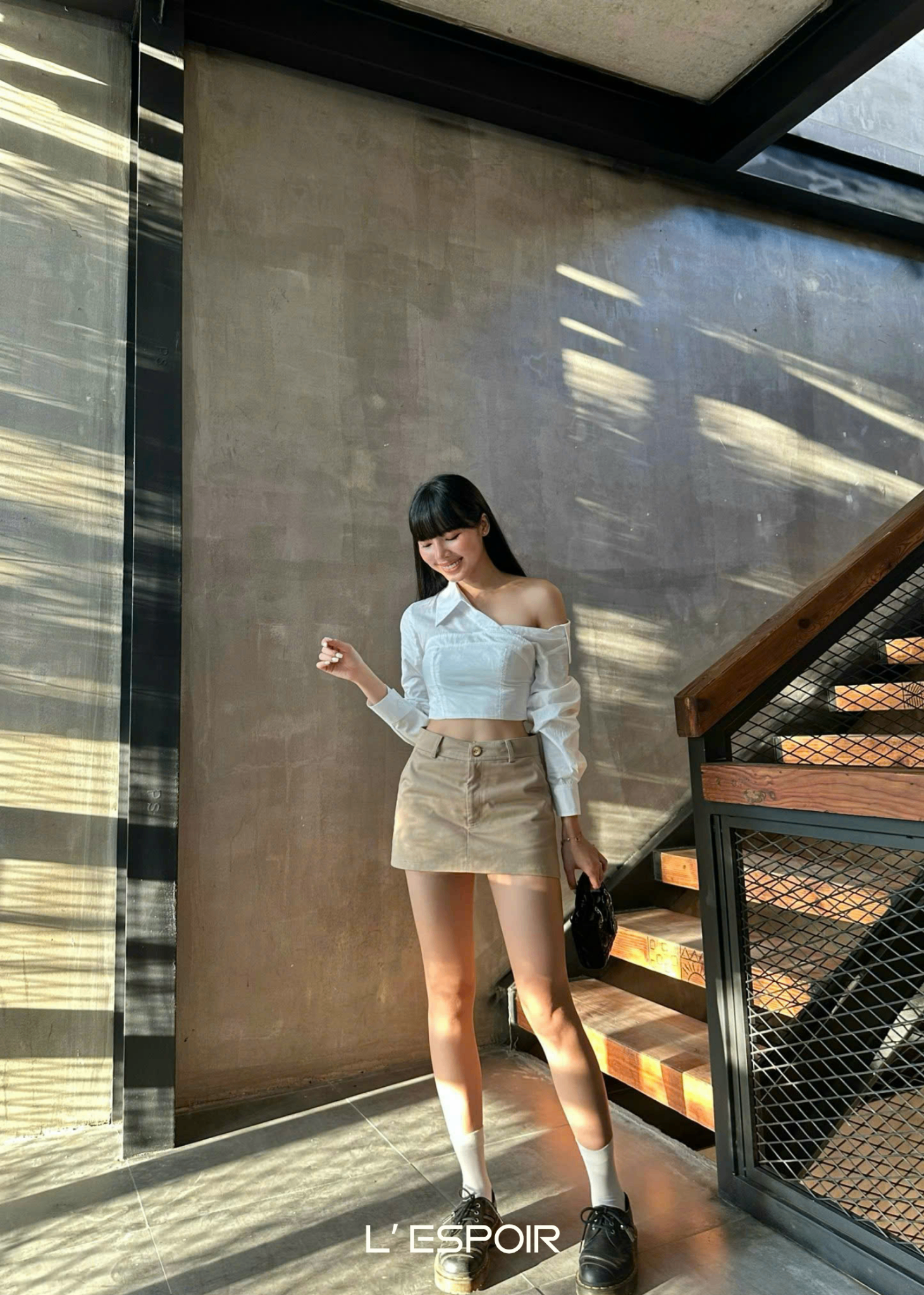 LP-000866-Trang-Ao--5.png?v=1781323395