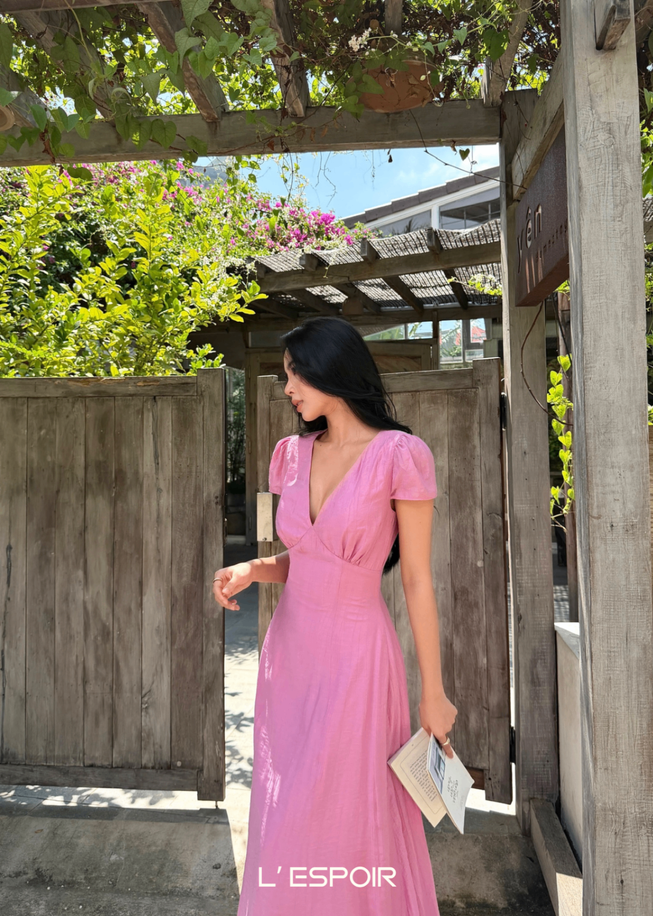 LP-001086-Hong.png?v=1782103190