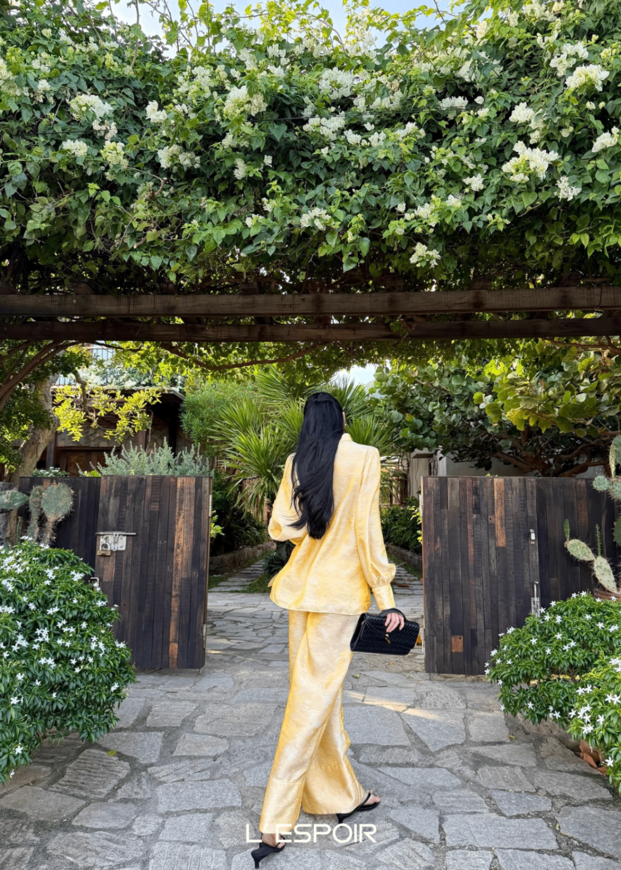 LP-001522-Vang-Set-_24-1.png