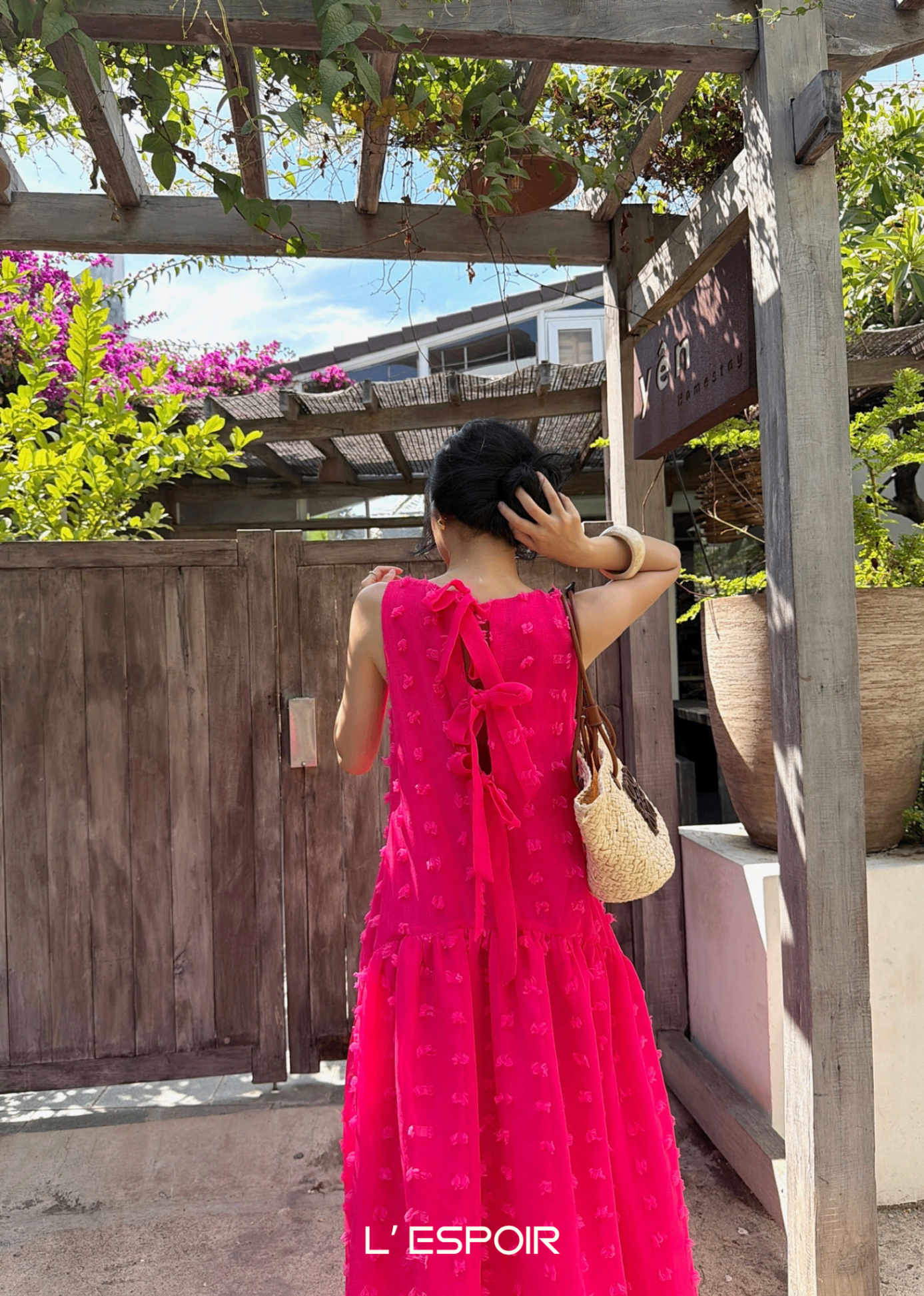 LP-001601-Hong-5.png?v=1779168604
