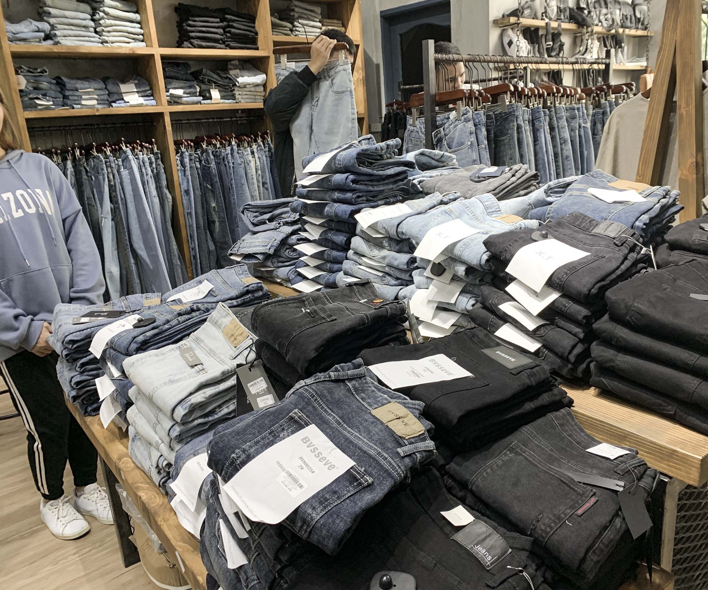 shop quần jeans nam đa dạng tphcm