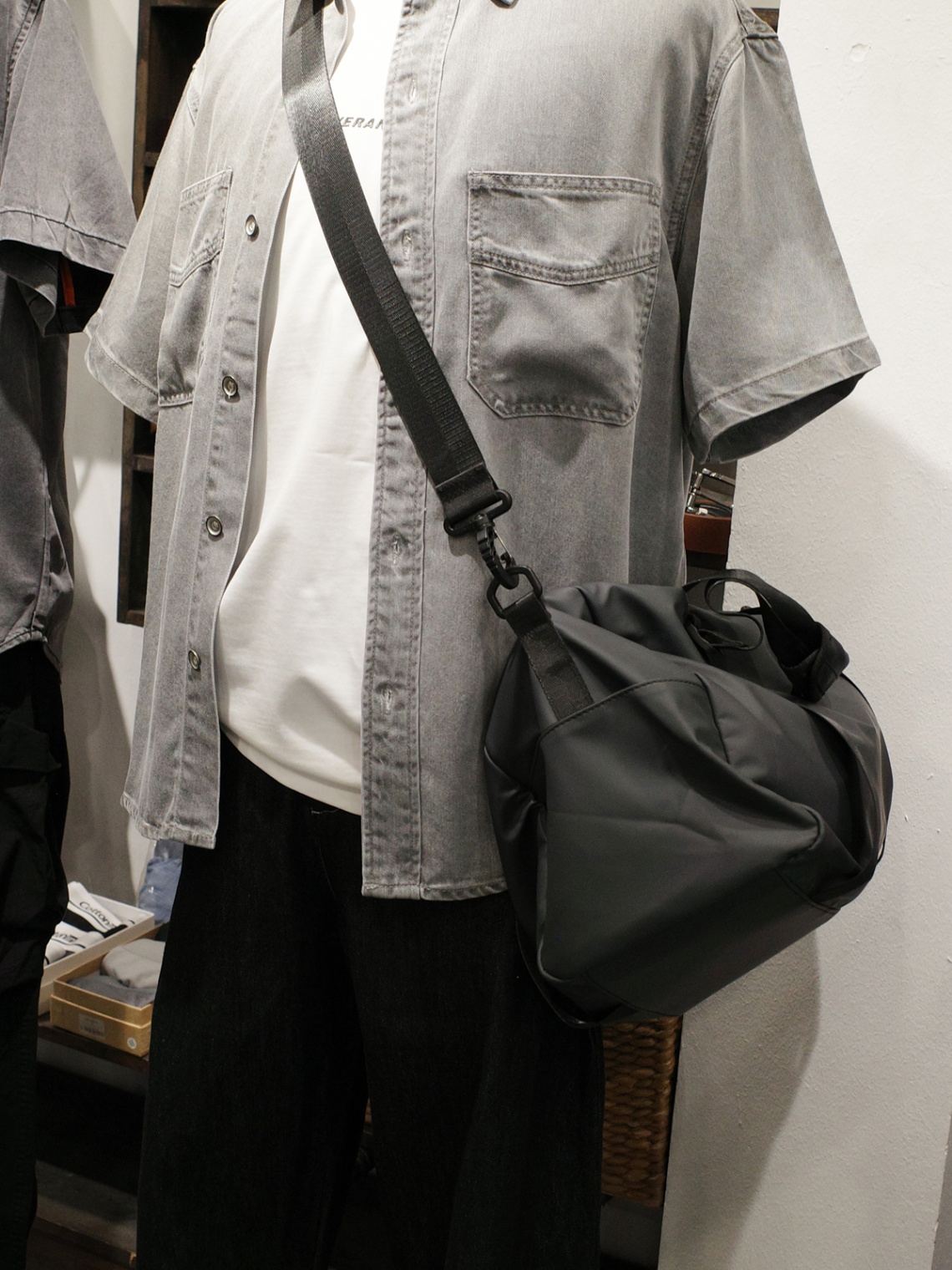 Áo sơ mi cộc denim xám khói DNST 679