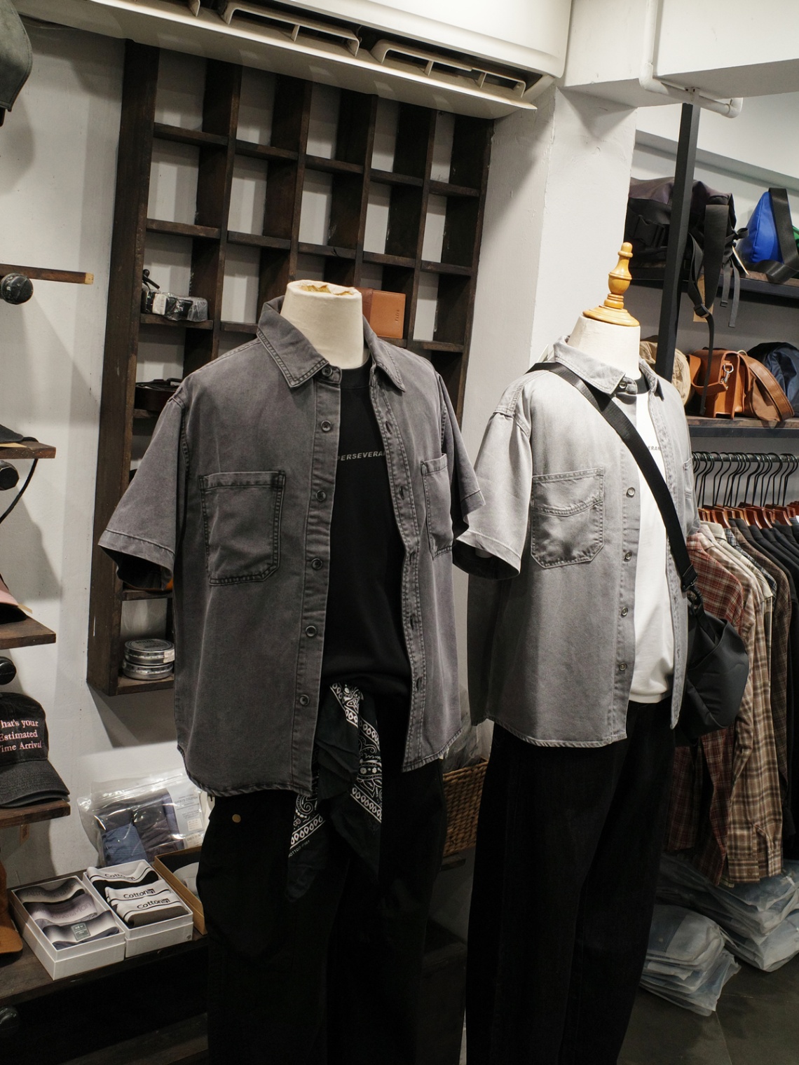 Áo sơ mi cộc denim xám đậm DNST 676