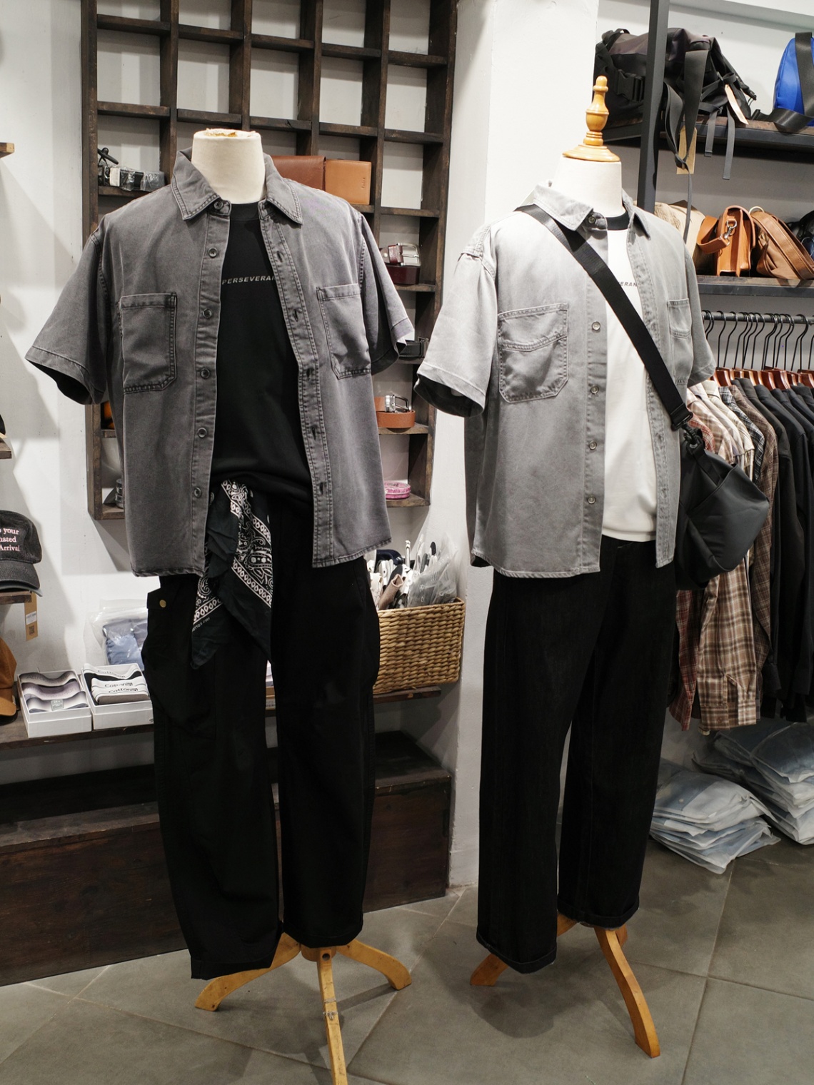 Áo sơ mi cộc denim xám khói DNST 679