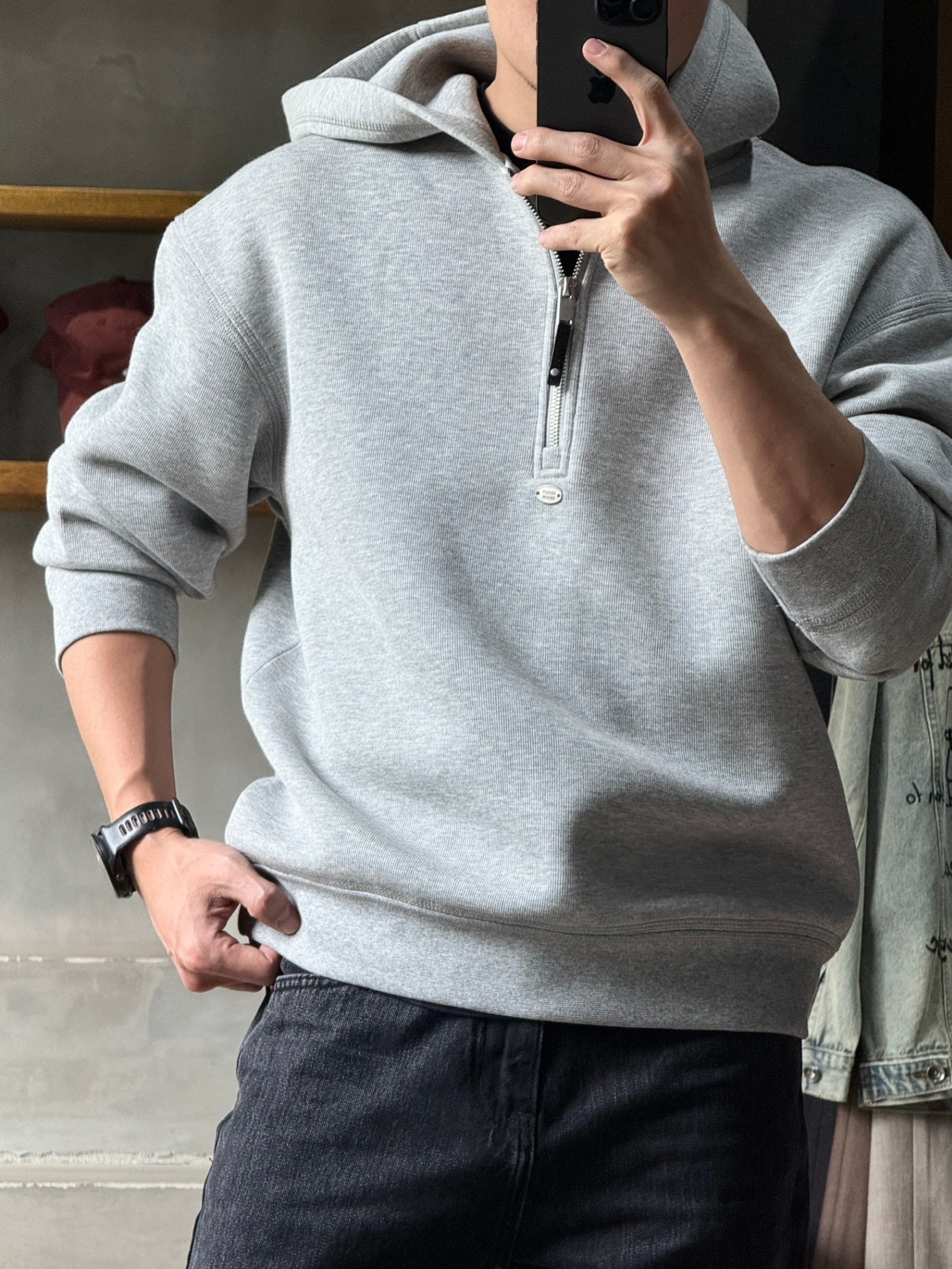 Áo hoodie zip MOON DNST 25137