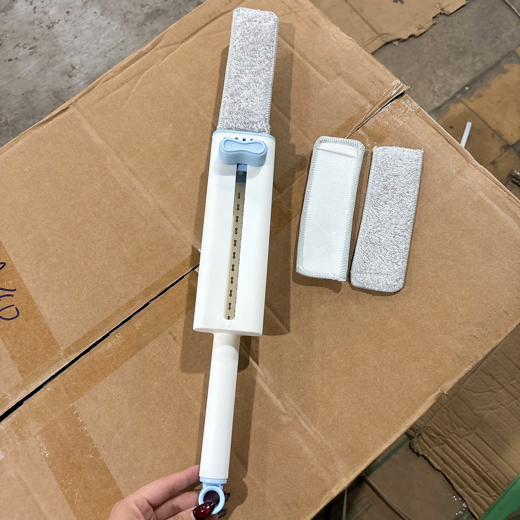 [100] Cây Lau Tự Vắt Mini Beto M-17(3bông)*