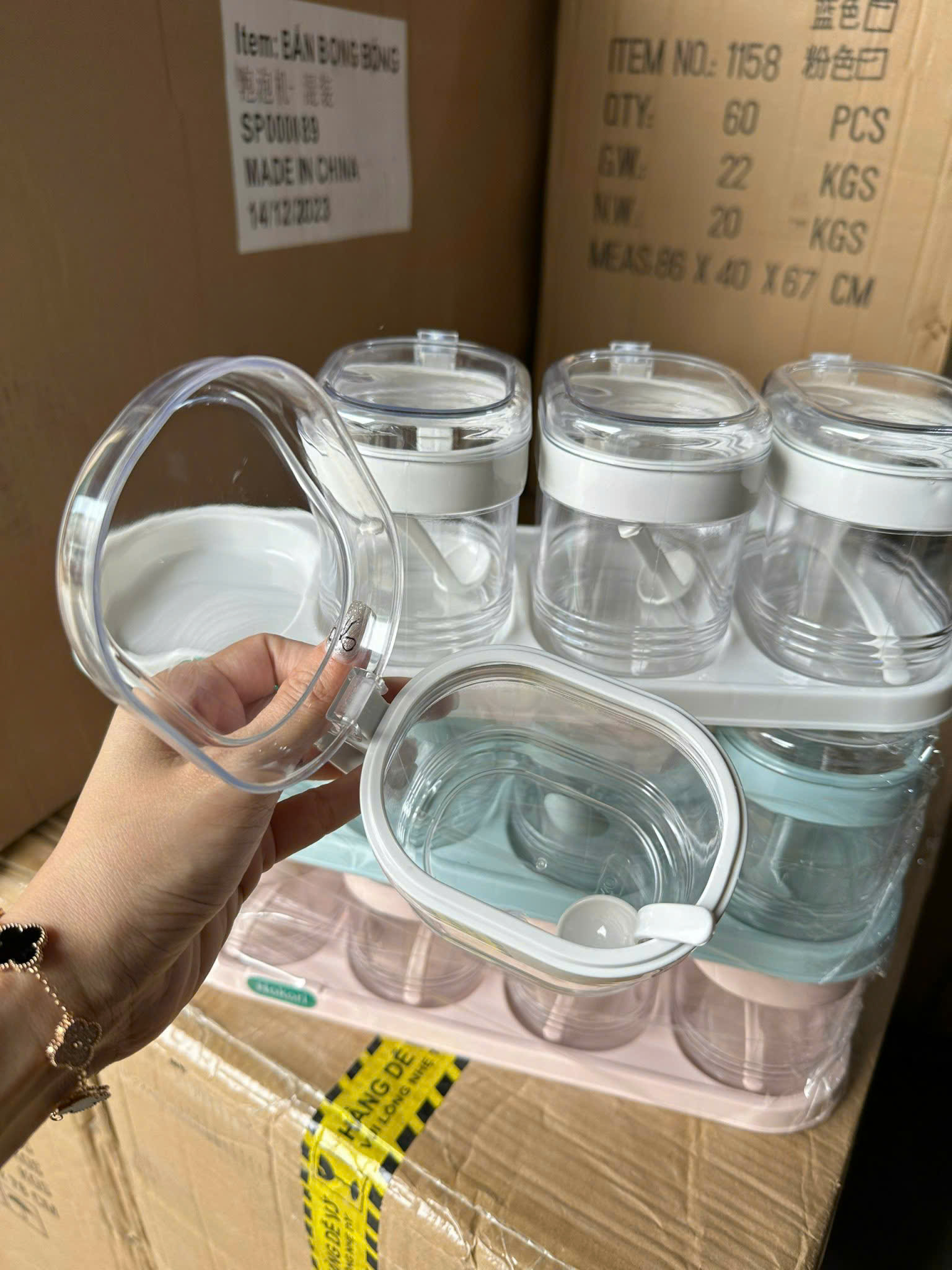 [20] Bộ 4 Hũ Gia Vị Hokori 2937