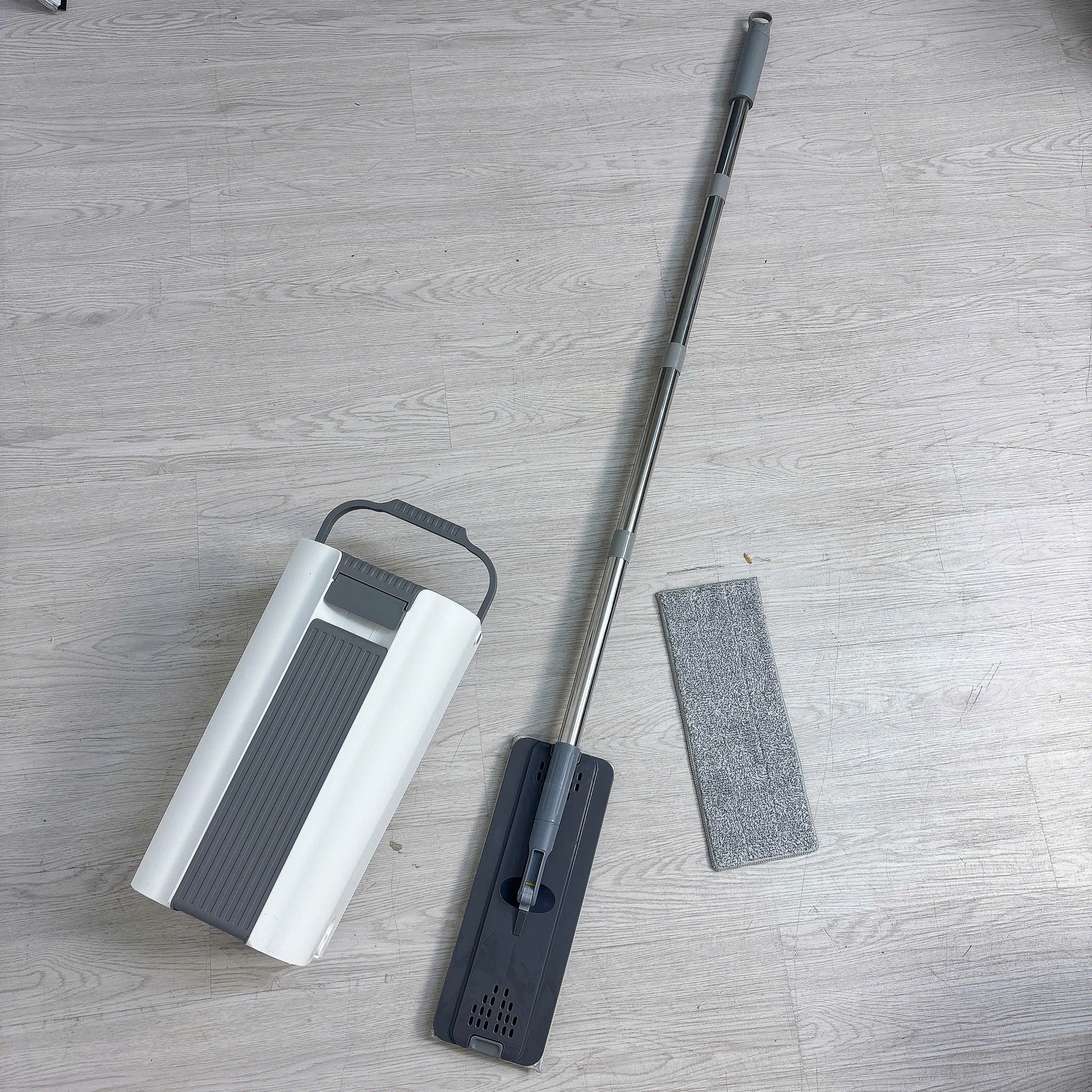 [20] Bộ Cây Lau Nhà Kèm Thùng Tự Vắt Waha GSM*