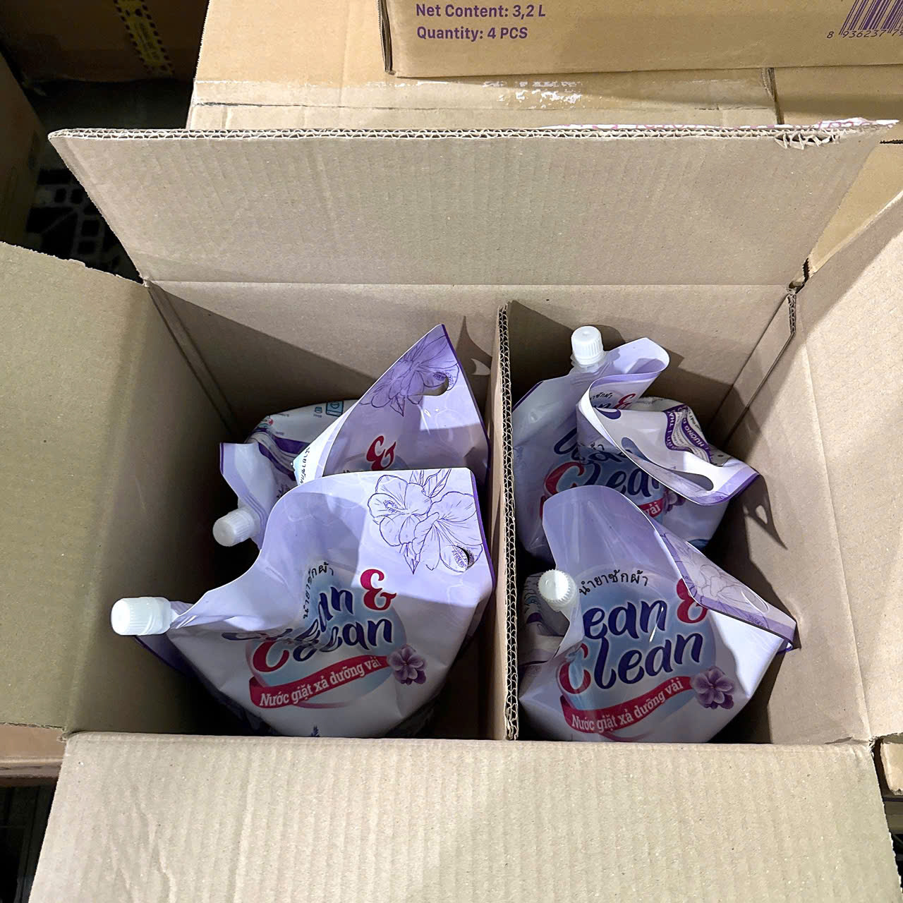 [4] Nước Giặt Clean&Clean Hương Violet 3.2L