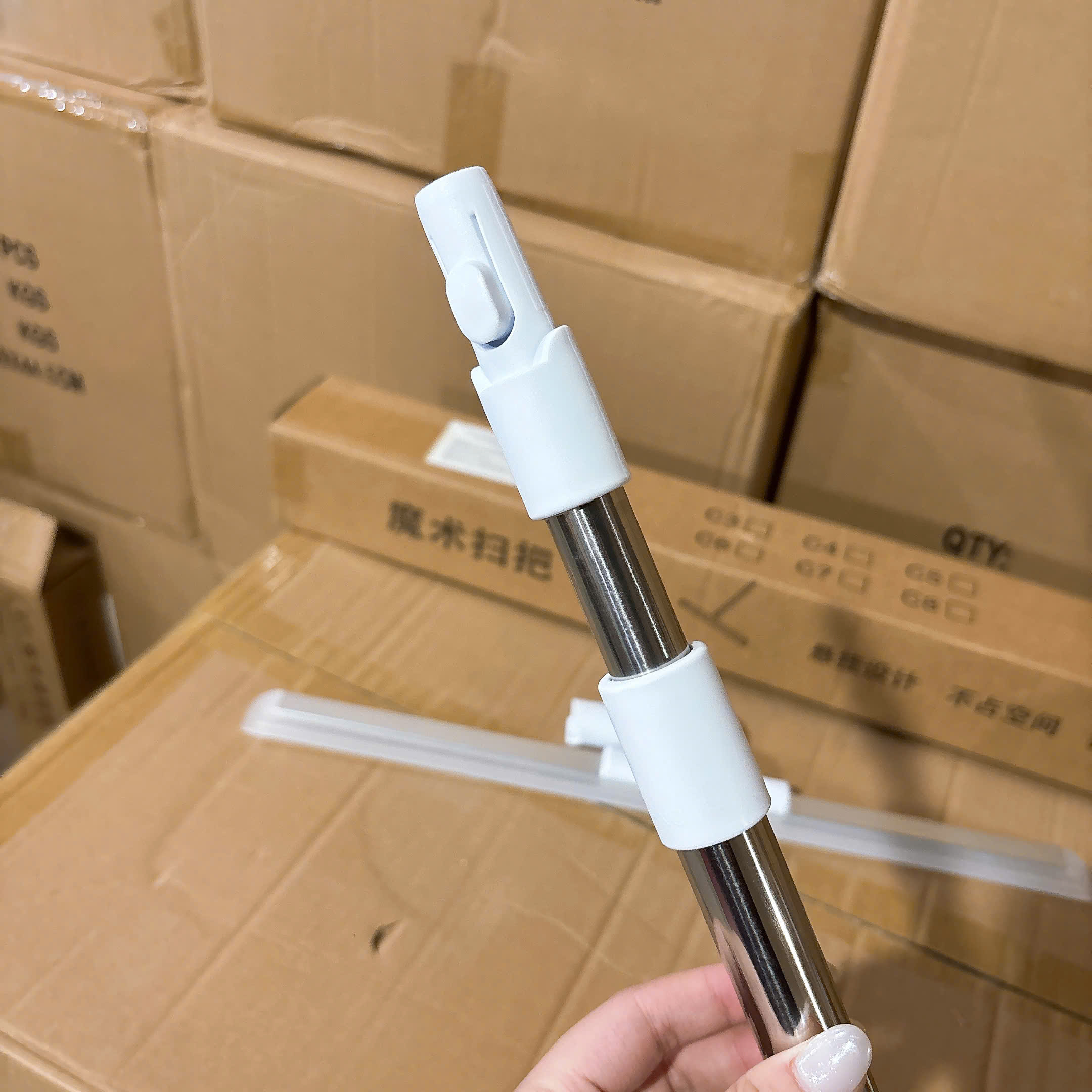 [40] Cây Gạt Nước Sàn Nhà XiLi C8 - 45cm