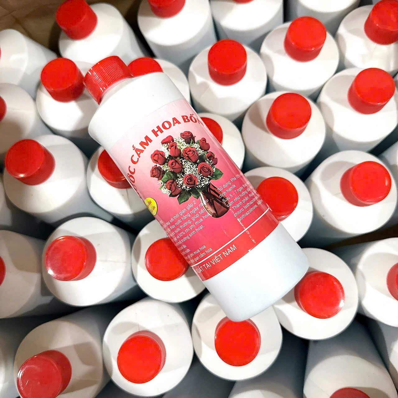 [100] Nước Cắm Hoa Bốn Mùa 500ml