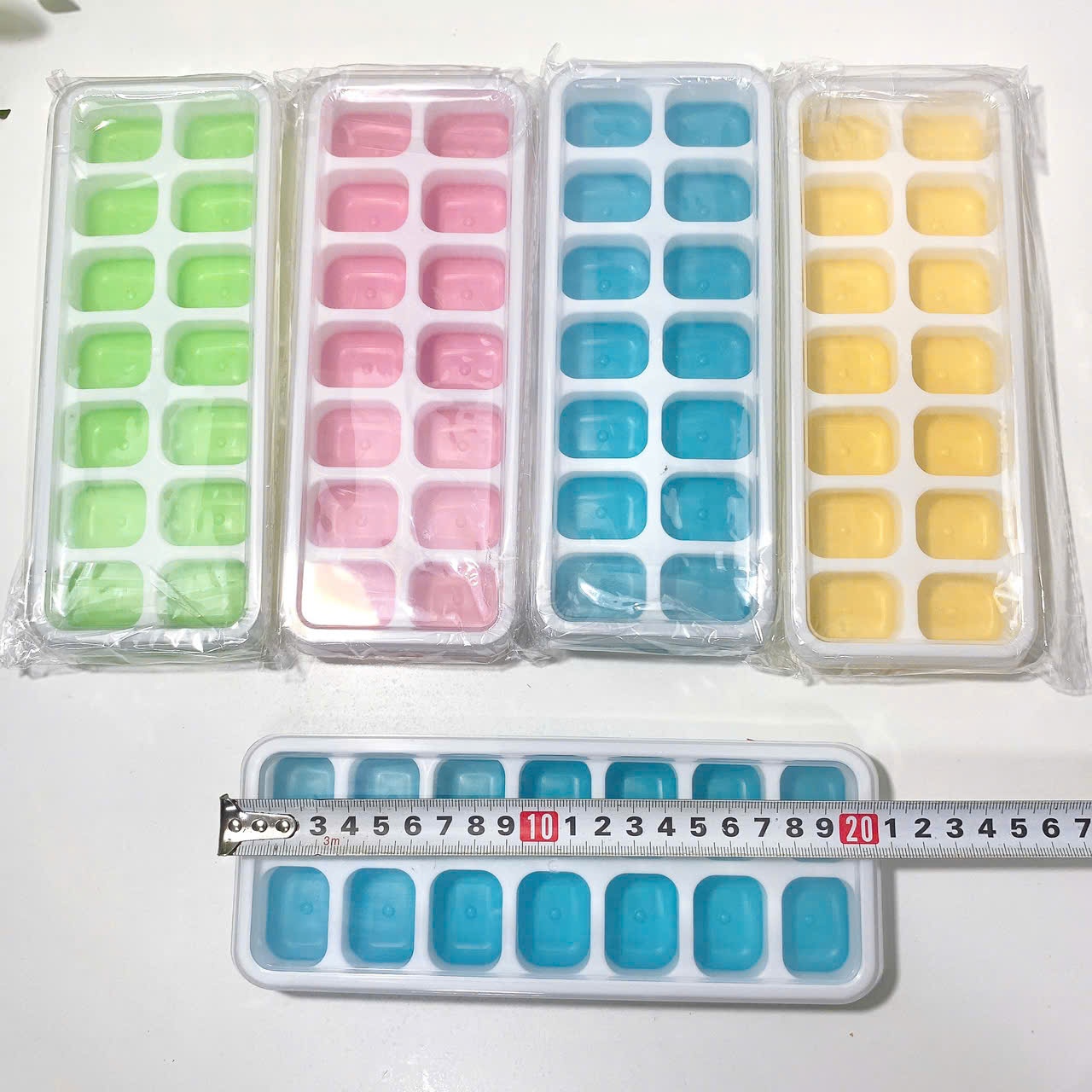 [200] Khay Đá Silicon Có Nắp 22cm