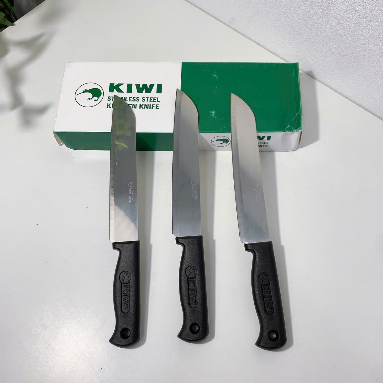 [600] Dao Thái Kiwi 477 H12