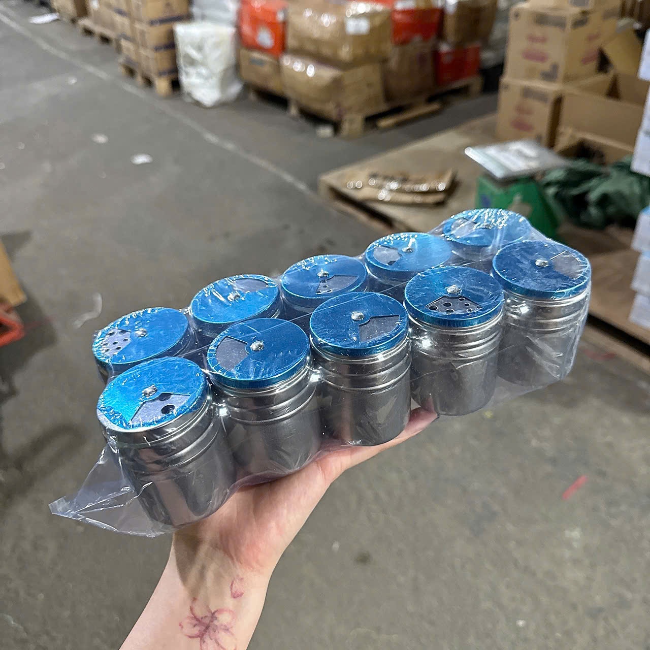[1000] Lọ Tiêu Inox 4x8cm H10