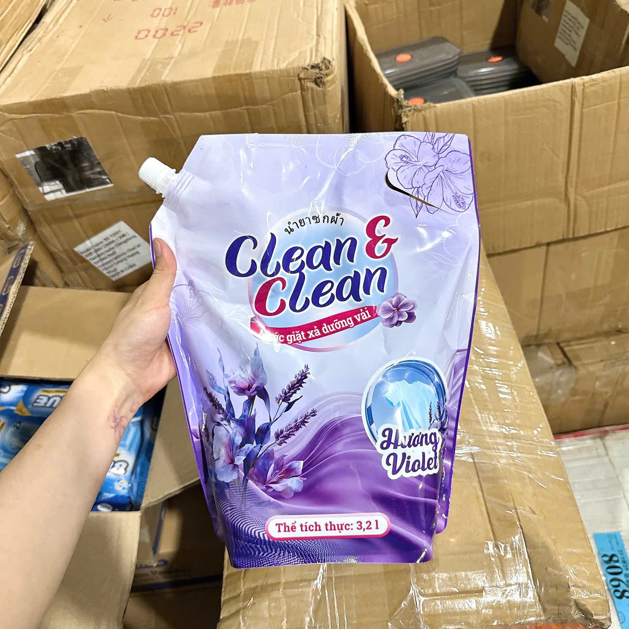 [4] Nước Giặt Clean&Clean Hương Violet 3.2L