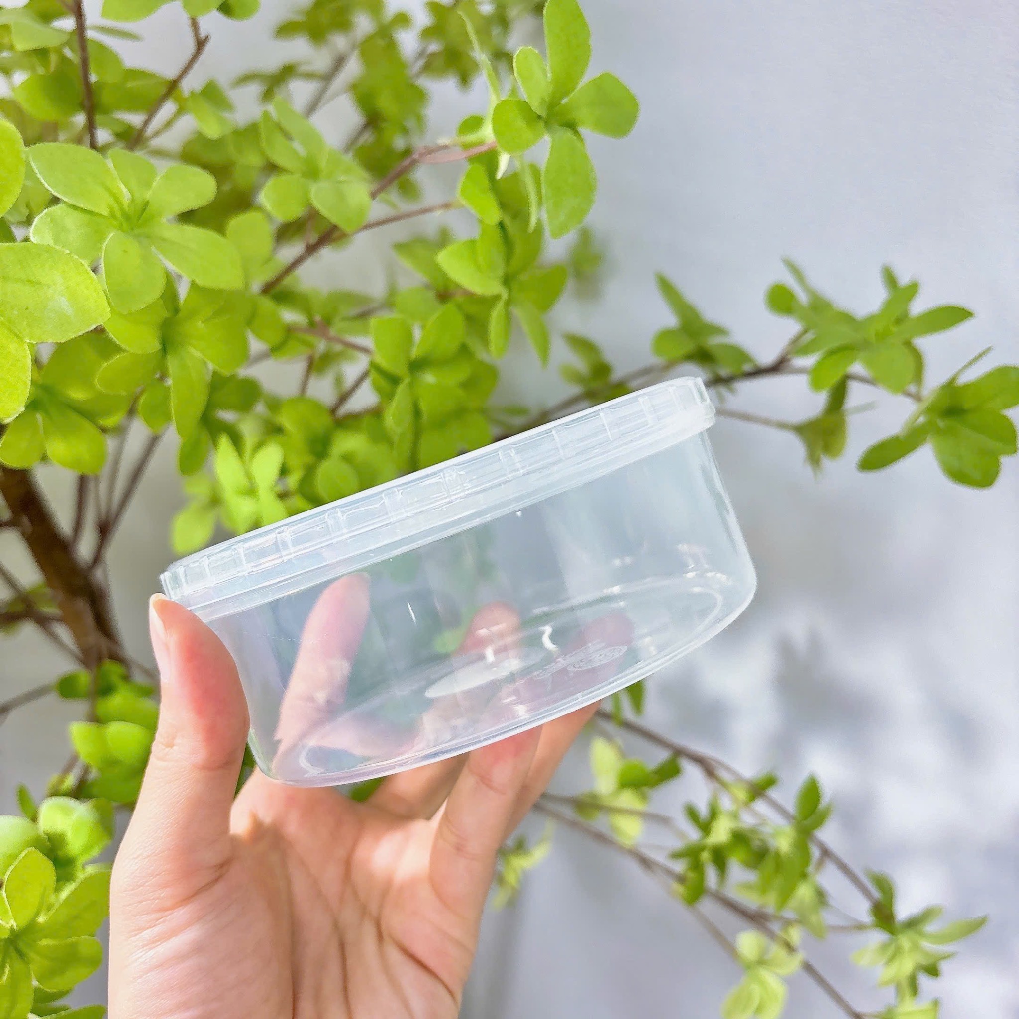 [60] Hộp Lạnh Tròn Nắp Vặn 400ml 6612