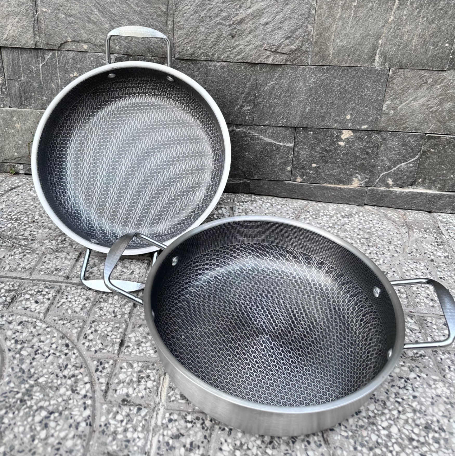 [24] Chảo 2 Quai 28cm