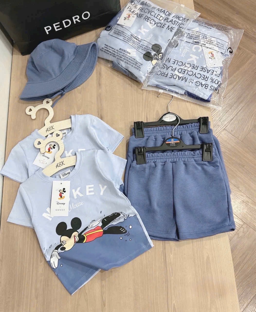 Bộ mickey xanh kèm mũ