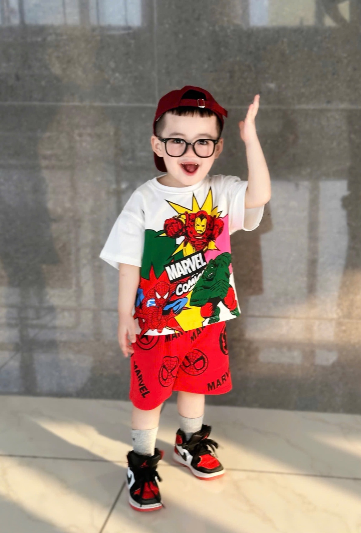 Set marvel quần đỏ bé trai vnxk