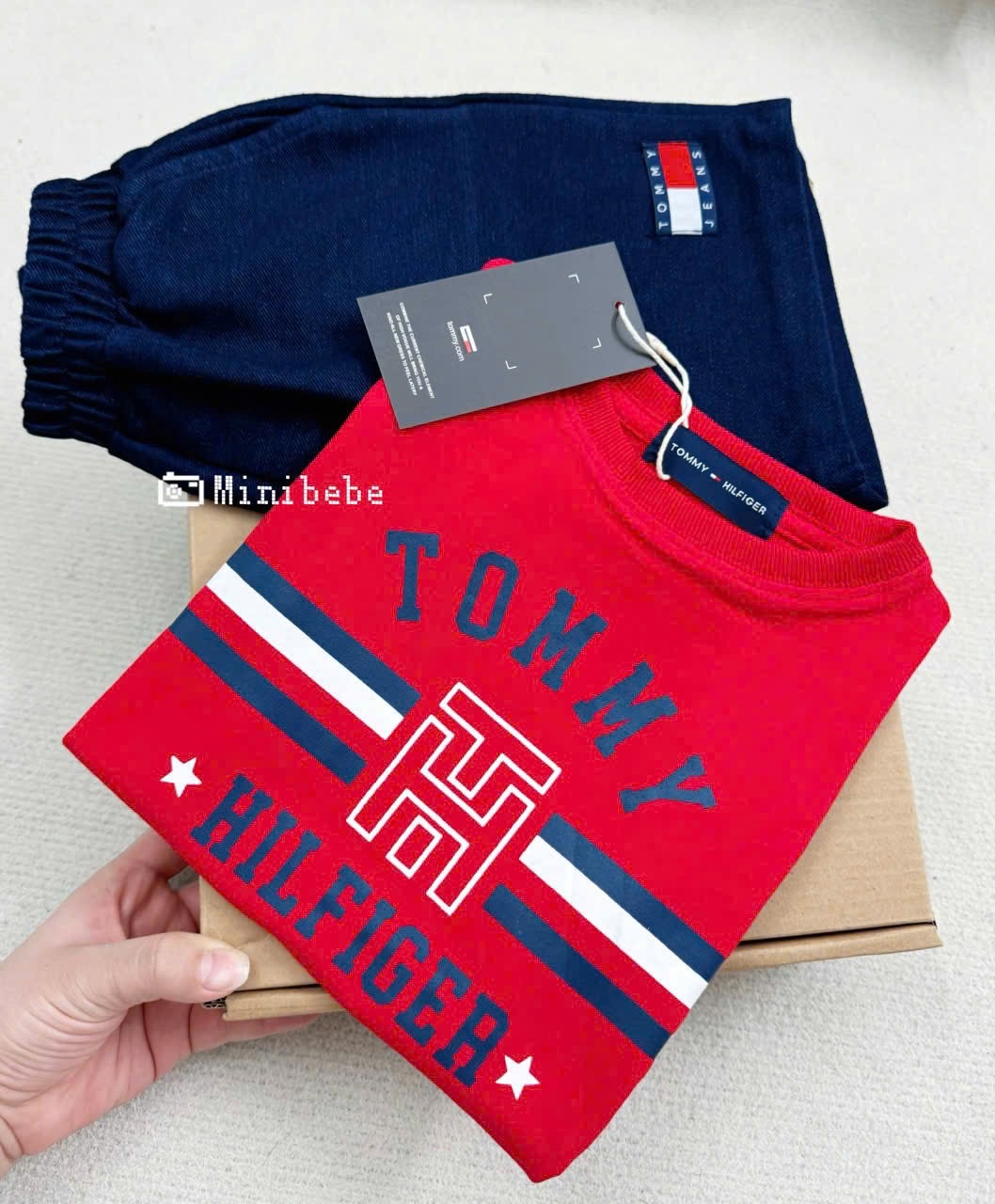 Set Tommy đỏ bé trai