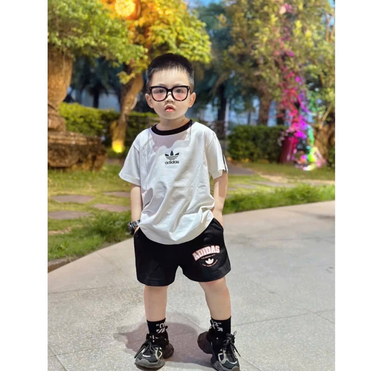 Set Das áo trắng quần đen