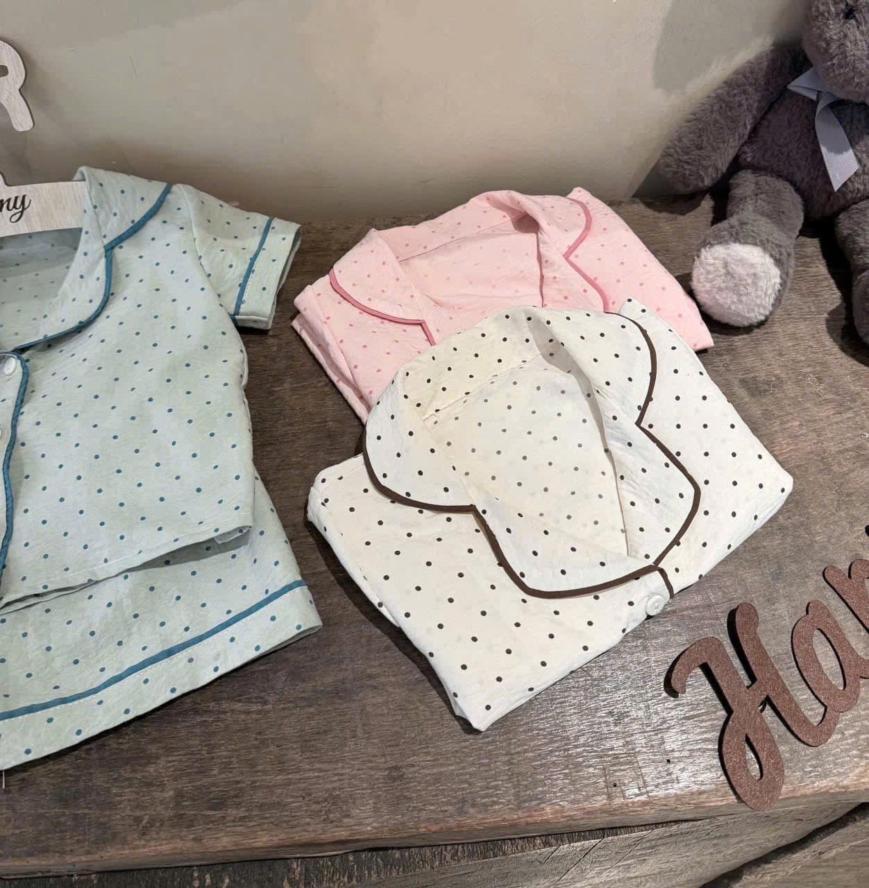 Pijama 3 màu hông xanh be cho bé