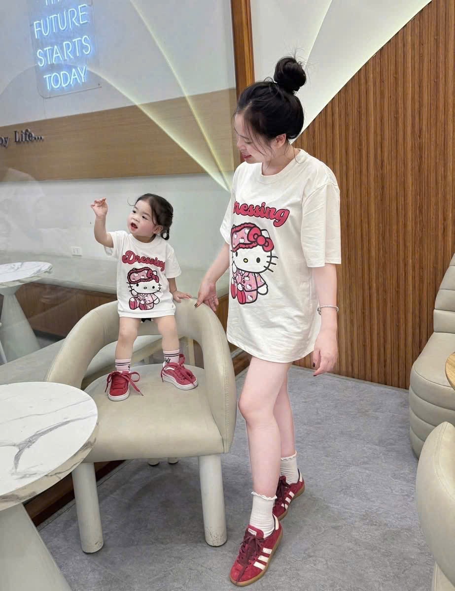 Áo Hello Kitty sz Mẹ