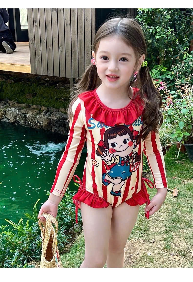 Bộ bơi bé gái tone đỏ