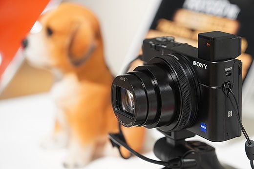 Đánh giá đầy đủ Sony RX100 VII: Cải tiến và hiệu suất vượt trội