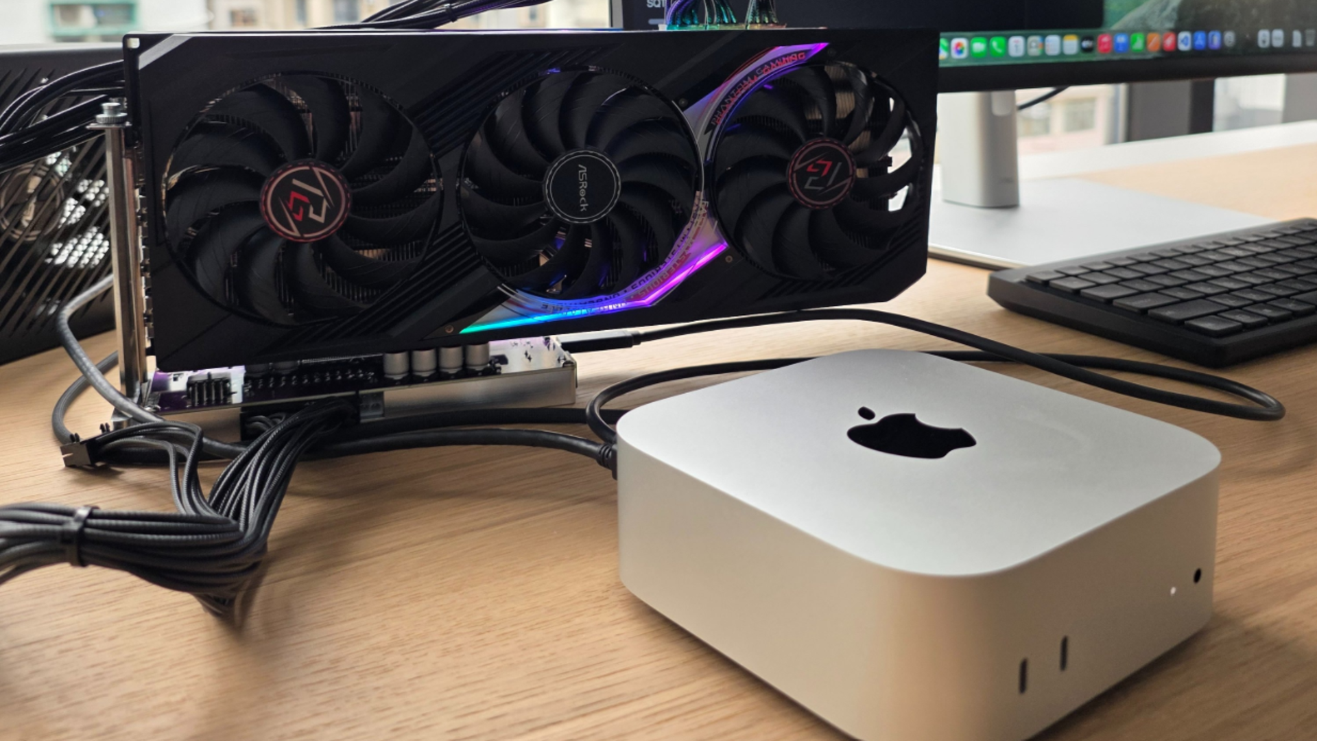 Biến Mac Mini thành 'Quái Vật' AI: eGPU Hỗ Trợ Chính Thức Apple