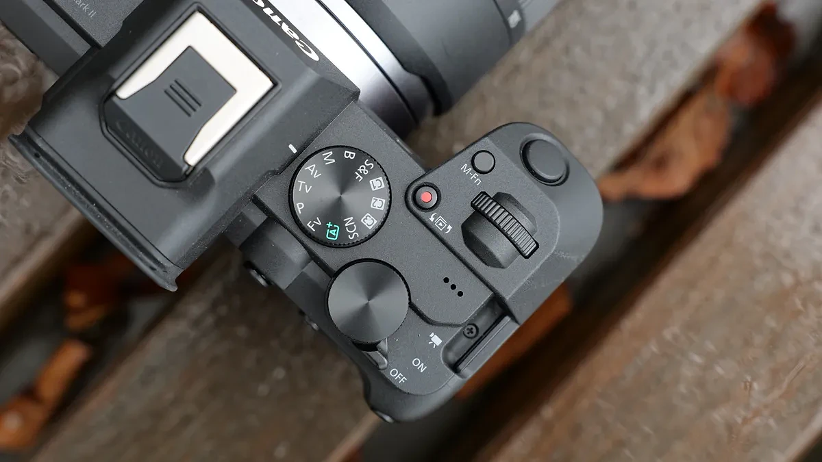 Canon EOS R8 Mark II: Thiết Kế Retro & Hiệu Năng Full Frame Đỉnh Cao