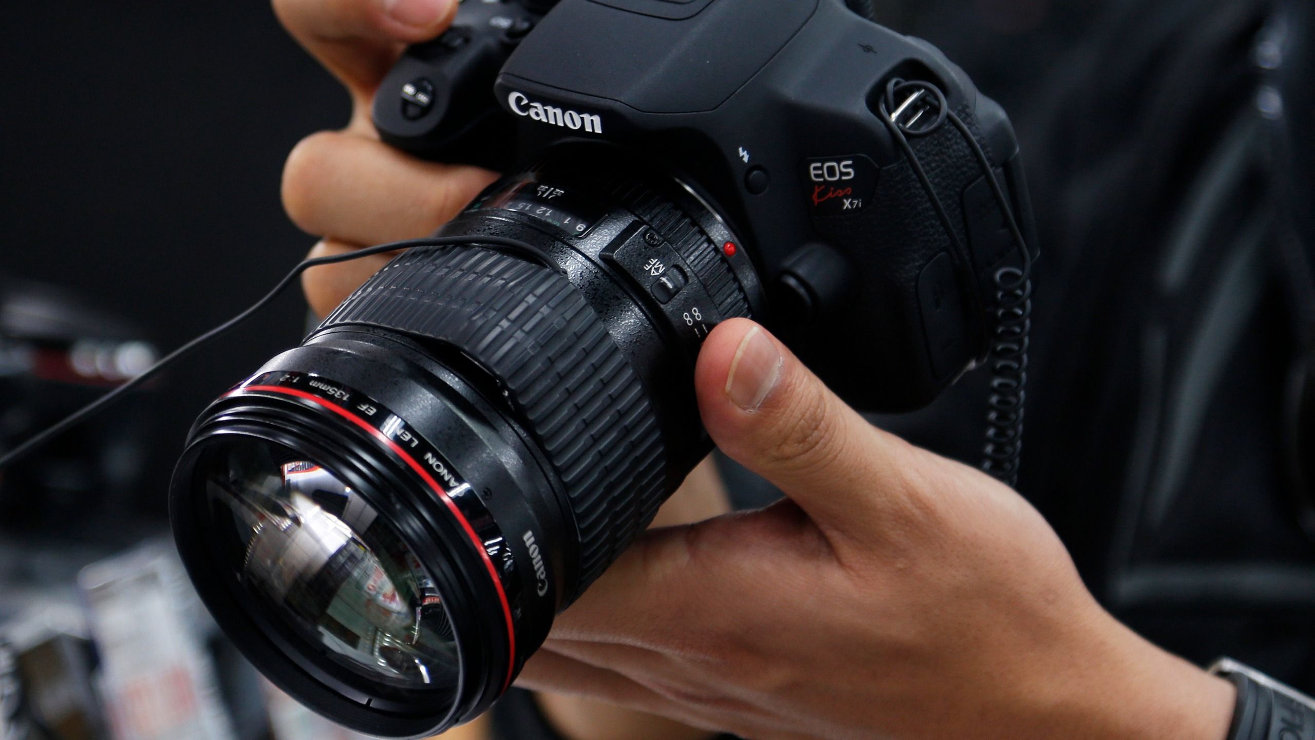Canon ngừng hỗ trợ sửa chữa 5 mẫu ống kính EF và EF-S phổ biến