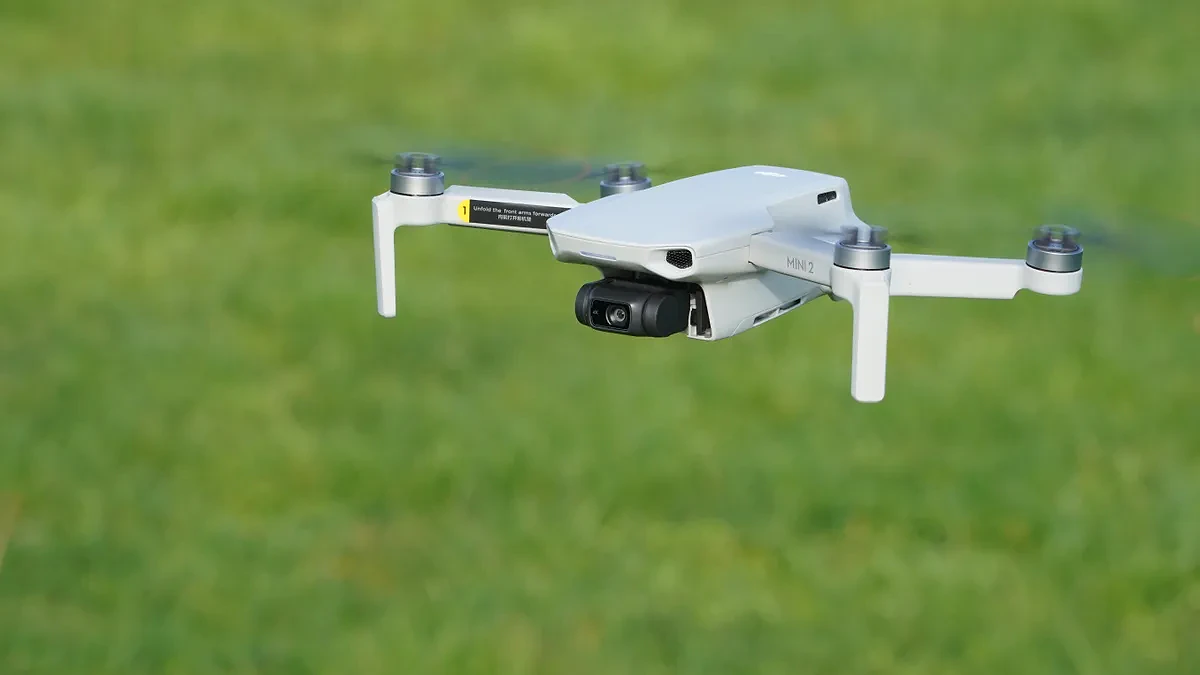 DJI Mini 2 flycam nhỏ gọn quay 4K đầu tiên