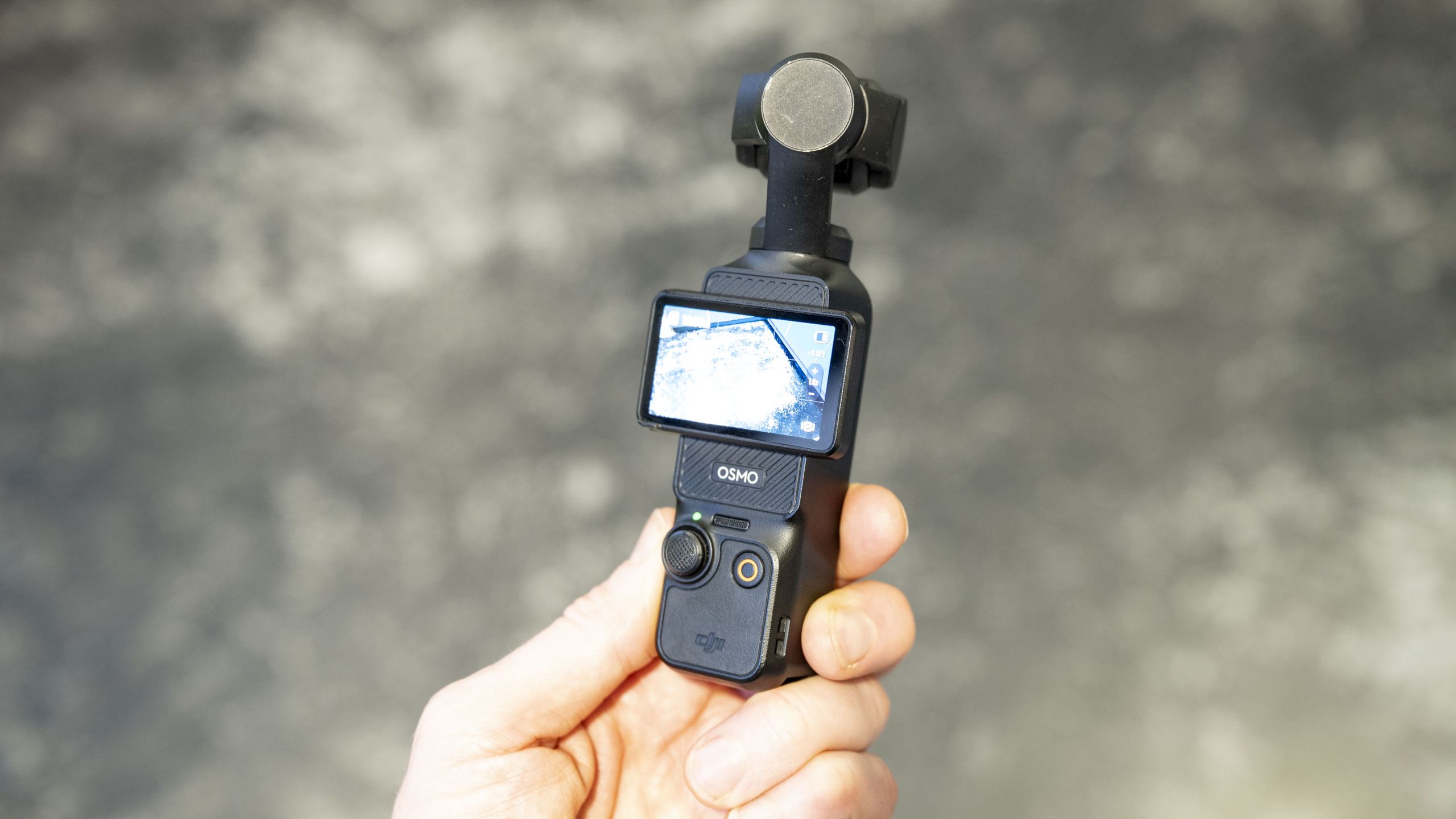 DJI Osmo Pocket 4: Rò rỉ hình ảnh & ngày ra mắt 'siêu phẩm'