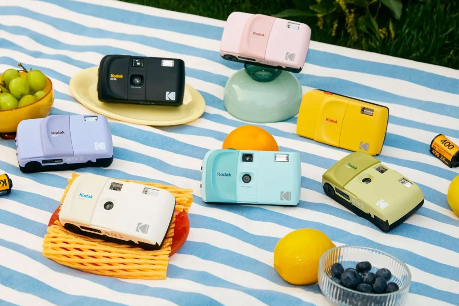 Đánh Giá Kodak EC35: Máy Ảnh Phim Đơn Giản Cho Người Mới