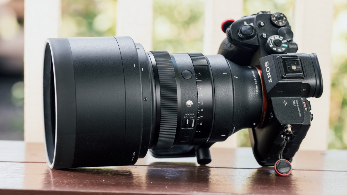 Đánh Giá Sigma 135mm F1.4 DG Art: Ống Kính Xóa Phông Tuyệt Đối