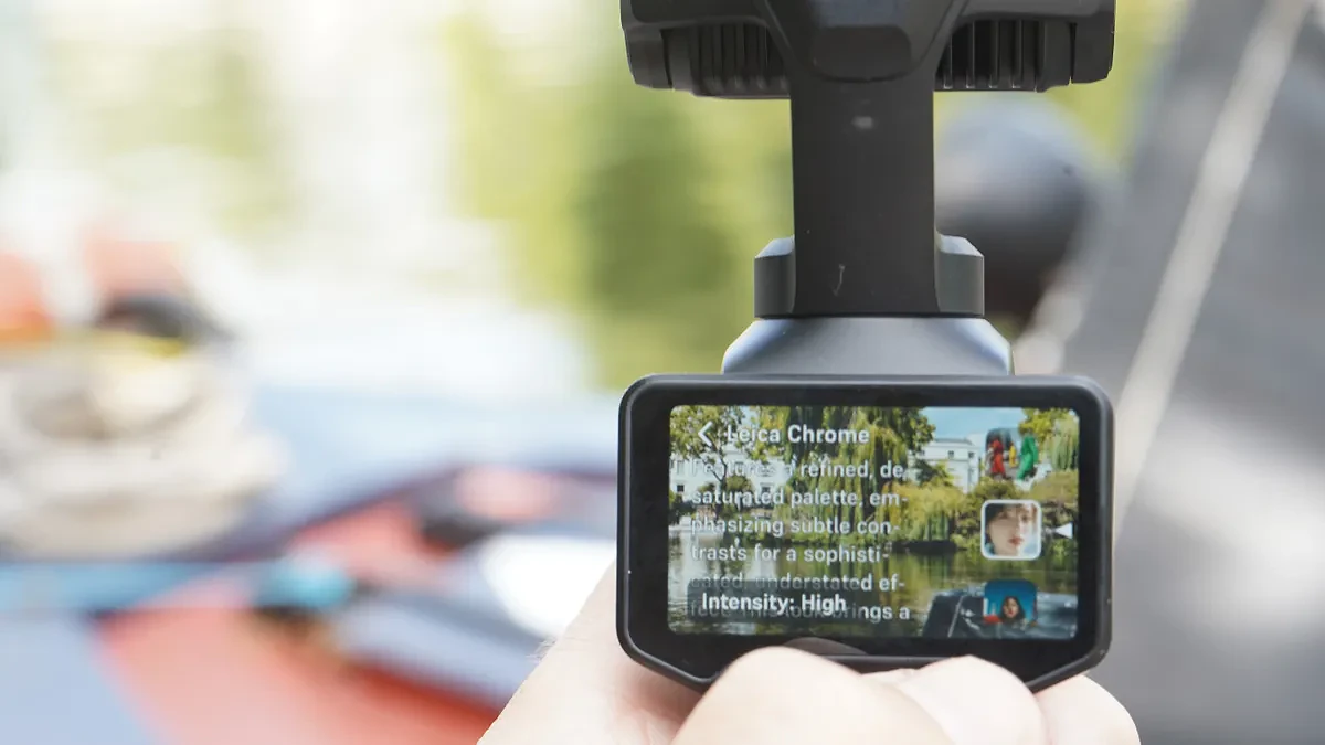 Đánh giá Insta360 Luna Ultra: Camera gimbal bỏ túi có vượt mặt DJI Pocket?