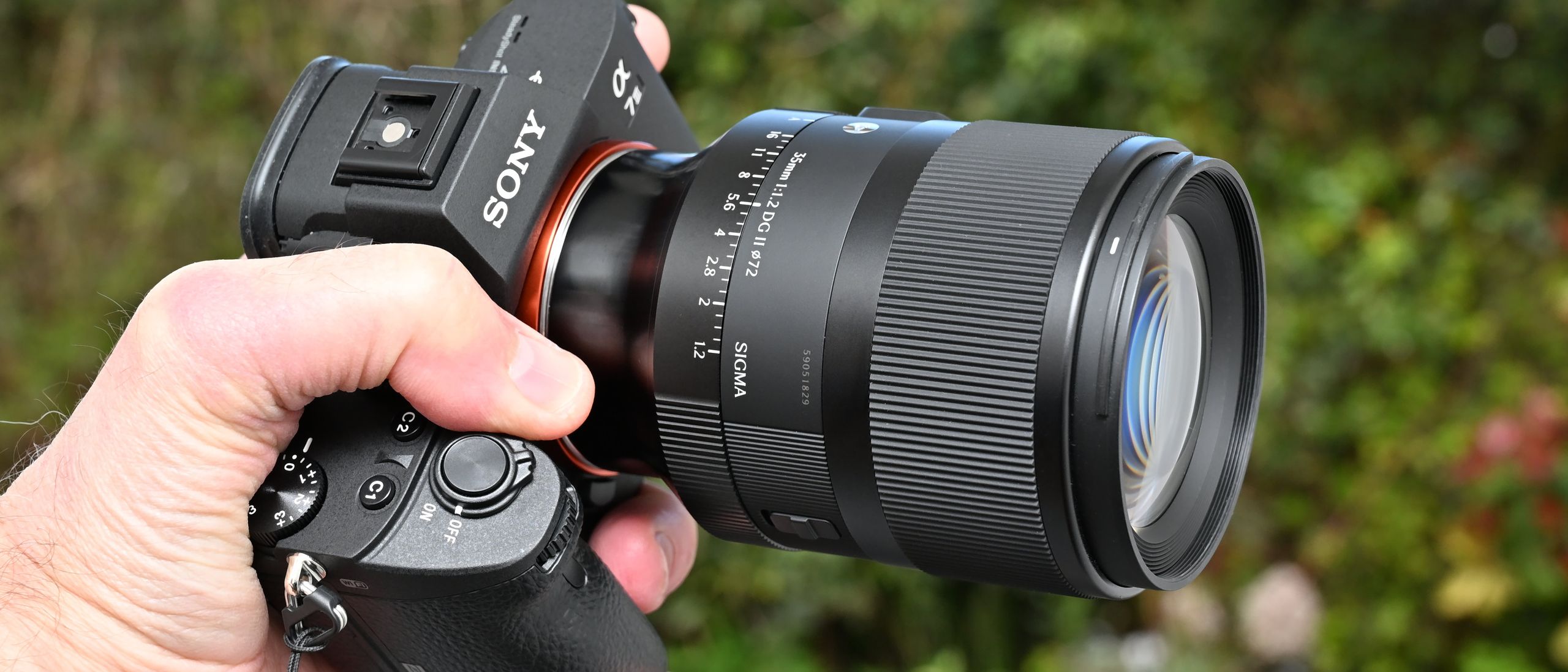 Đánh giá Sigma 35mm f/1.2 DG II Art: Ống kính khẩu f/1.2 siêu tốc Sony/L-mount
