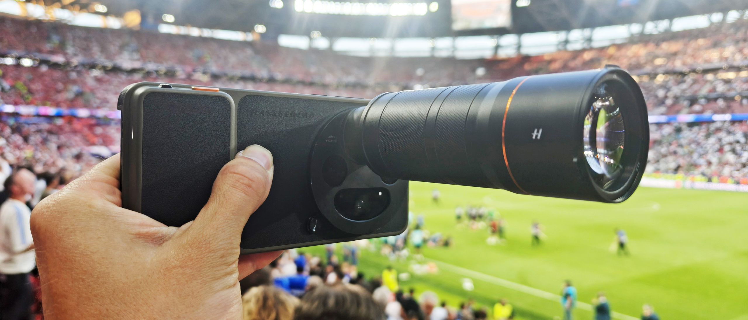 Đánh giá ống kính Oppo Hasselblad 300mm Explorer Teleconverter: Cú nổ lớn cho nhiếp ảnh di động?