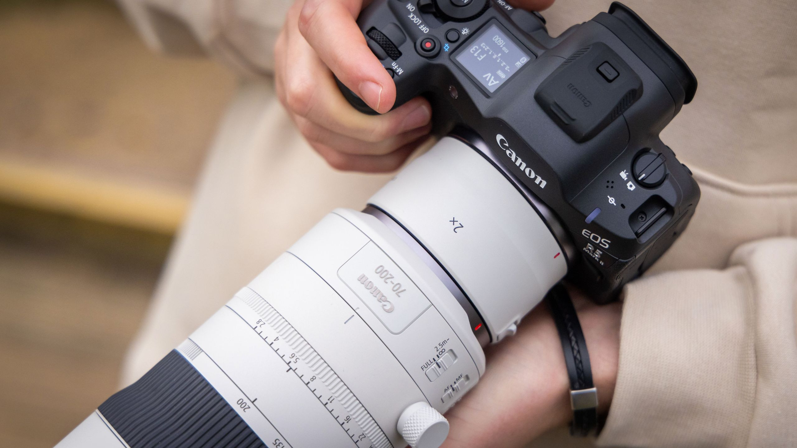 Đâu là ống kính 70-200mm f/2.8 chuyên nghiệp tốt nhất? So