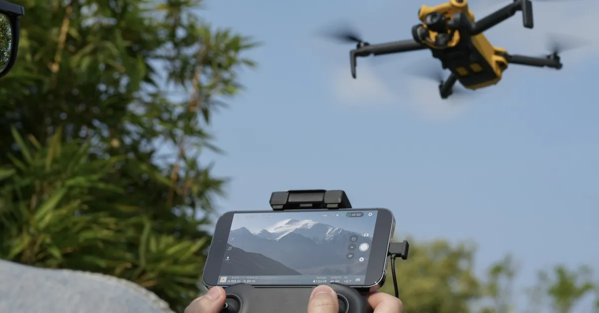 FCC Siết Chặn Công Ty Vỏ Bọc DJI: Hành Động Mới Nhất 2024