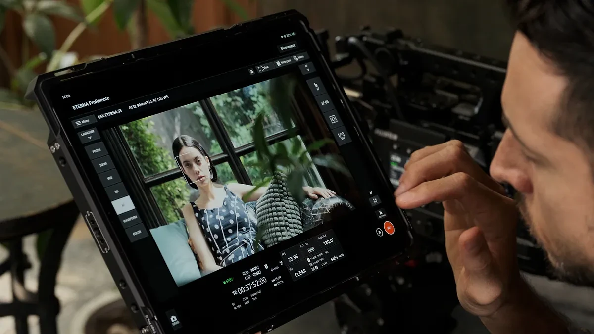 Fujifilm GFX Eterna 55: Kính Ngắm Mới & Ứng Dụng Điều Khiển Bá Đạo