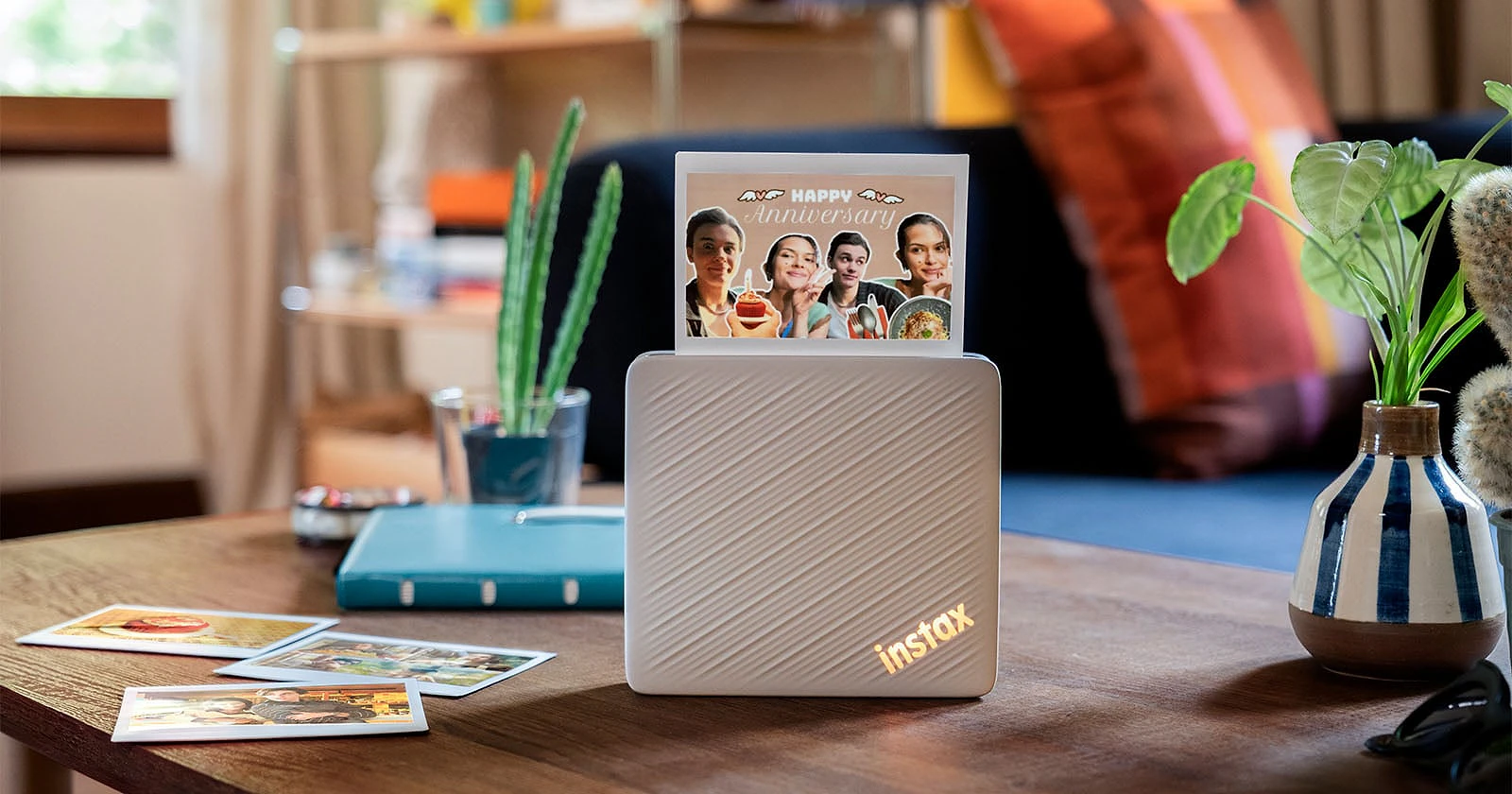 Fujifilm Instax Link Wide 2: In Ảnh Điện Thoại Lấy Liền Độc Đáo