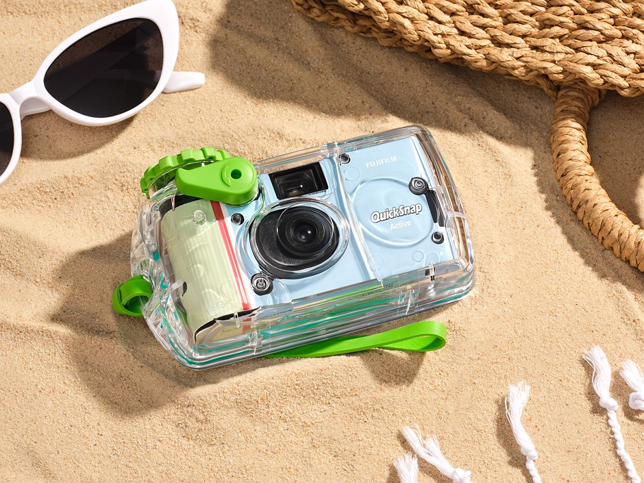Fujifilm QuickSnap Black & White và Active: Sự đột phá sau 40 năm