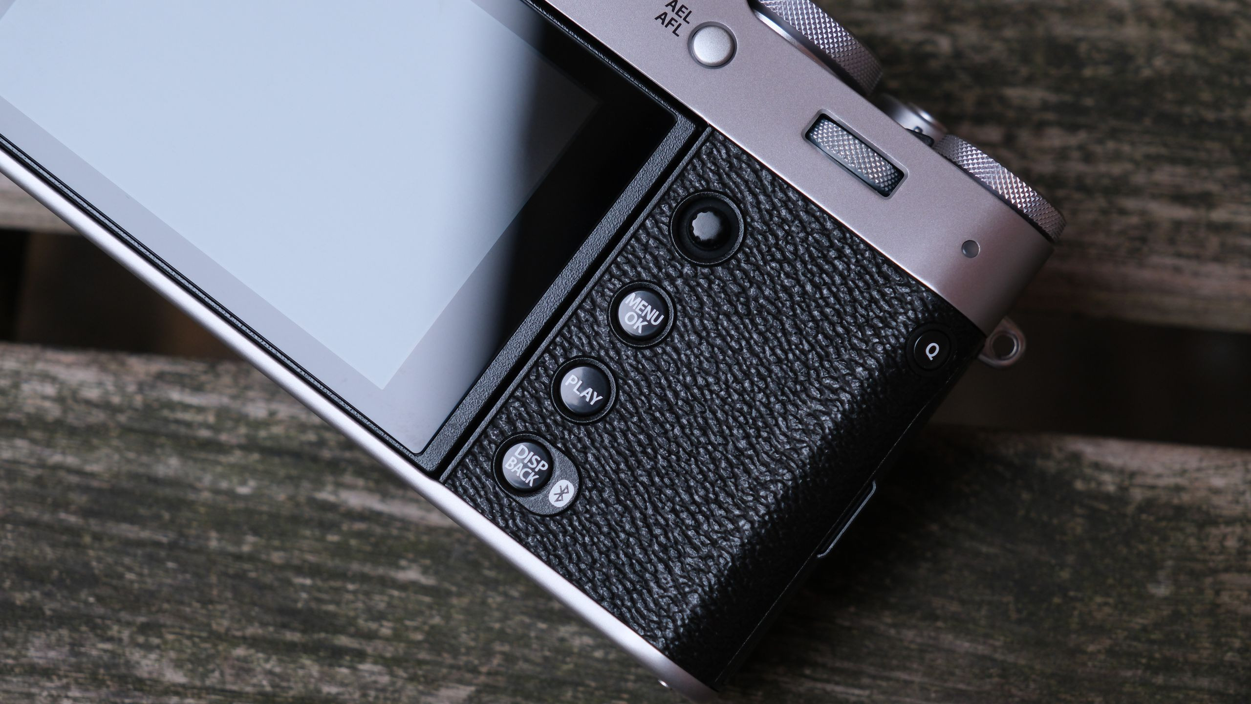 Fujifilm X100VI: Vì sao thống trị top 10 bán chạy Nhật Bản?